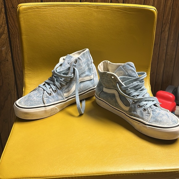 Vans - Picture 5 of 6